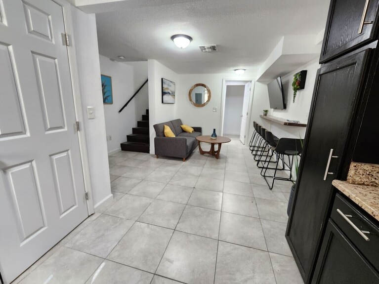 Cozy College Park Duplex @Lake Fairview. Sleeps7 - Altamonte Springs, FL