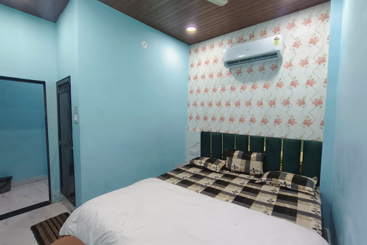Comfort Single Room | Soundproofing, free WiFi, individually decorated, bed sheets