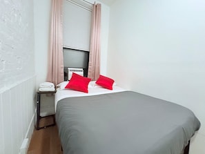 Internet - Tranquil 2-bedroom apartment with AC in vibrant New York (New York)