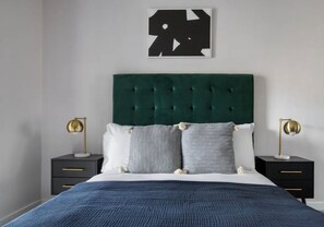 Iron/ironing board, free WiFi