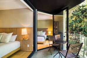 3 slaapkamers, een strijkplank/strijkijzer, reisbedje, wifi