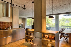 Fridge, microwave, oven, stovetop - 2BR Perfect Location Designer's Luxury (Ciudad de México)
