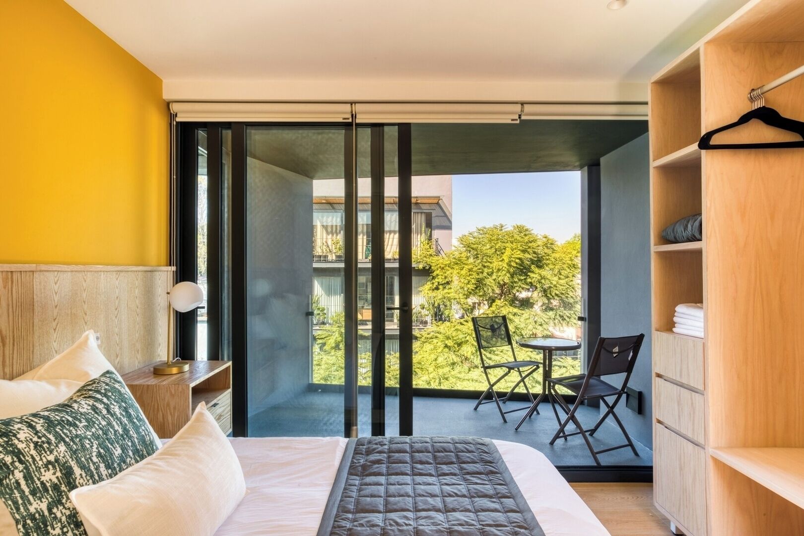 Fer et planche à repasser, Wi-Fi, draps fournis