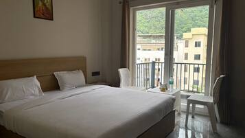 2 chambres, fer et planche Ă repasser, Wi-Fi, draps fournis