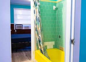 WiFi, bed sheets - GpL 2668 3 Bedroom 2 Bath (Fort Myers)