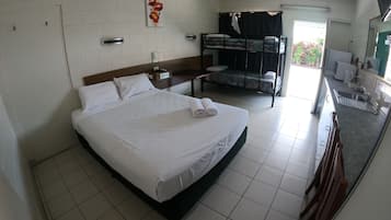 Family Room, Multiple Beds, Non Smoking