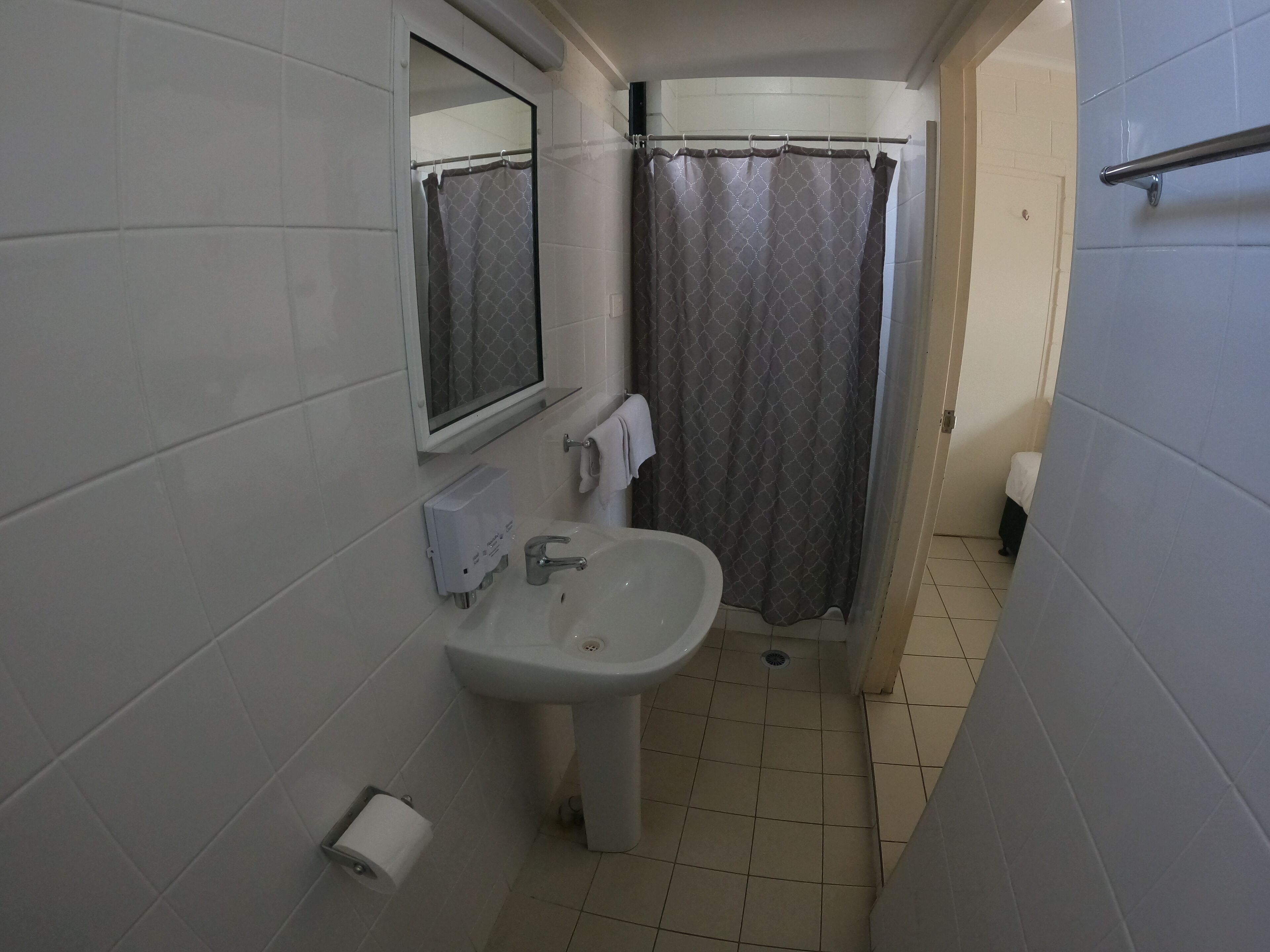 Family Room, Multiple Beds, Non Smoking | Bathroom | Shower, towels, soap, shampoo