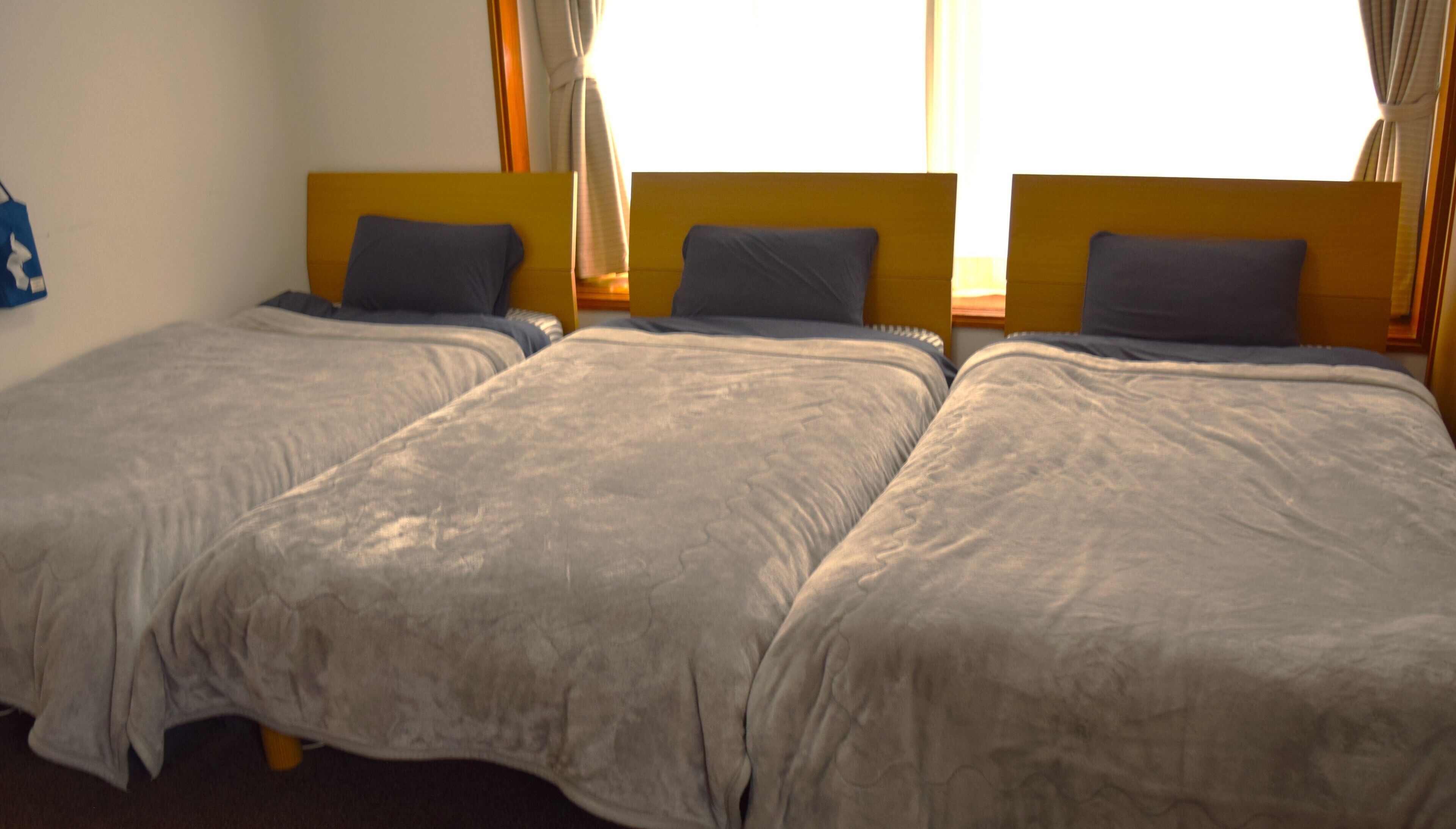 ستائر تعتيم وأسرّة أطفال/رضّع (مجانًا) وواي فاي مجانًا وملاءات أسرّة