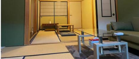 Casa geminada | Área de estar | TV de tela plana 40 polegadas com canais digitais, Netflix