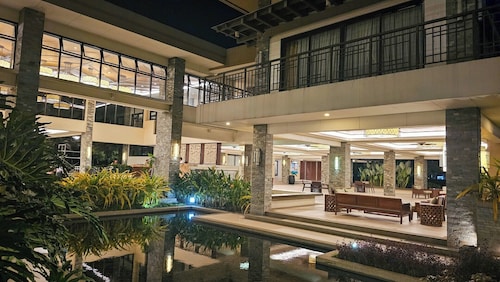 One-of-a-Kind Ultra-Luxury. In-Suite Jacuzzi, Massage Chair & Breathtaking Vista