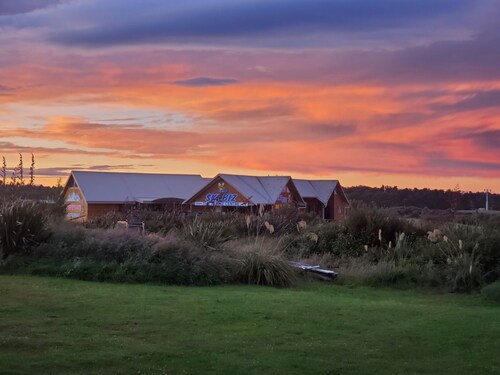 Cozy modern apartment in Tongariro National Park near to all local activities