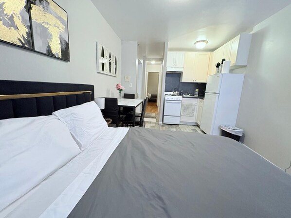 مكواة/لوح كي وخدمة الإنترنت