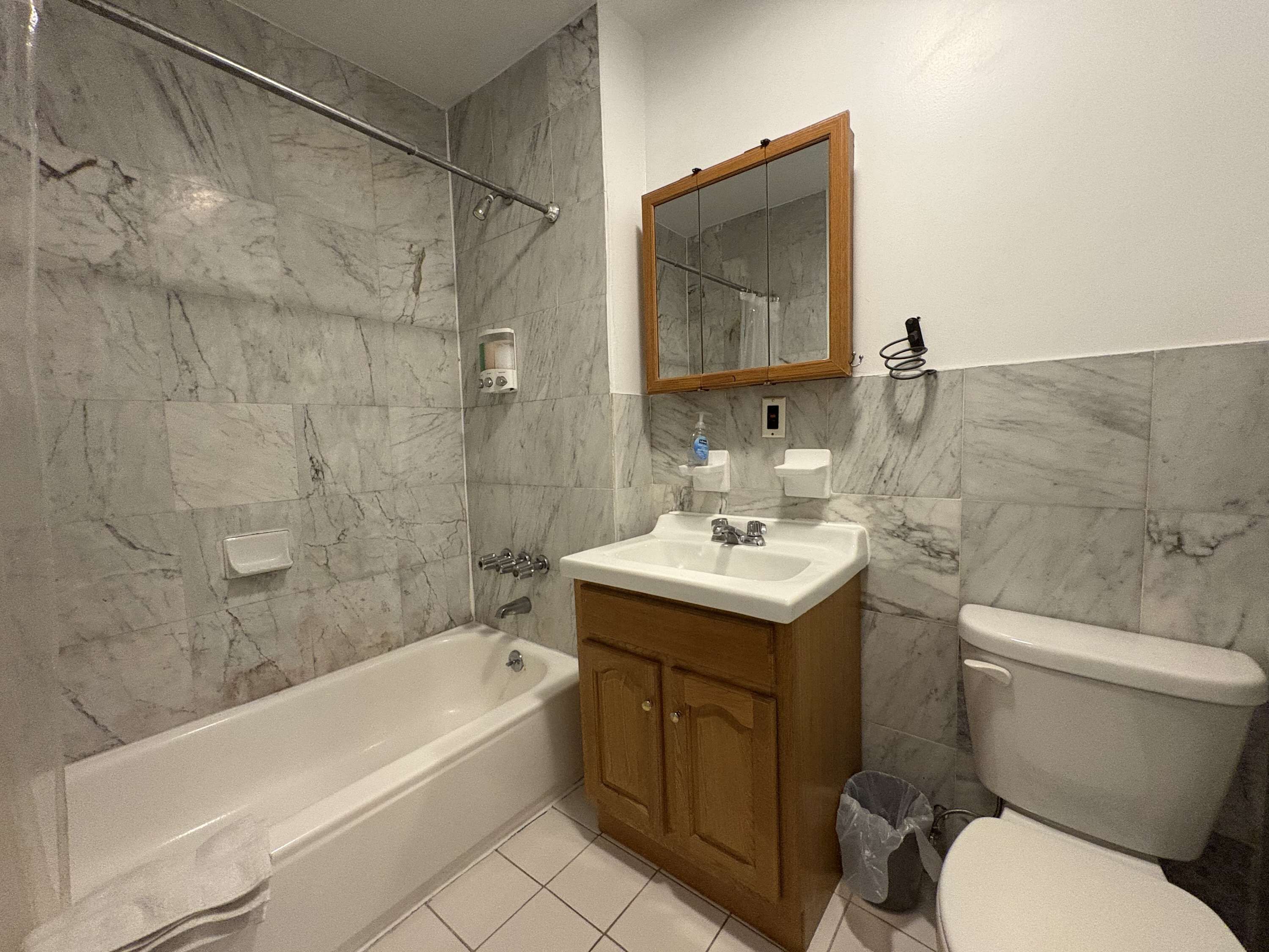 風筒、提供毛巾、番梘、洗頭水