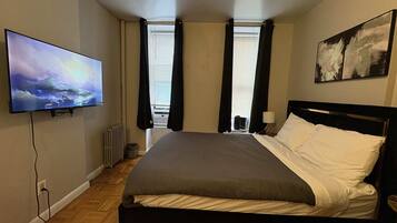 1 bedroom, iron/ironing board, travel cot, free WiFi