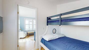 2 quartos, acesso à internet, roupa de cama