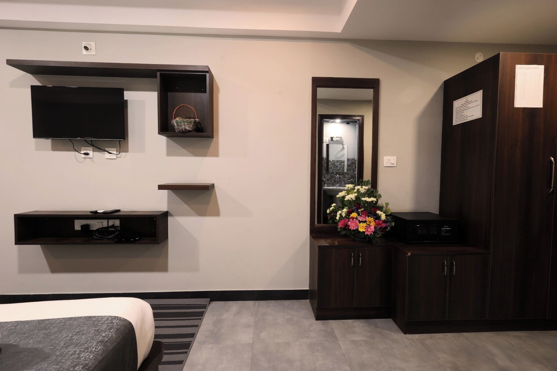 Deluxe-Zweibettzimmer | Schreibtisch, kostenloses WLAN