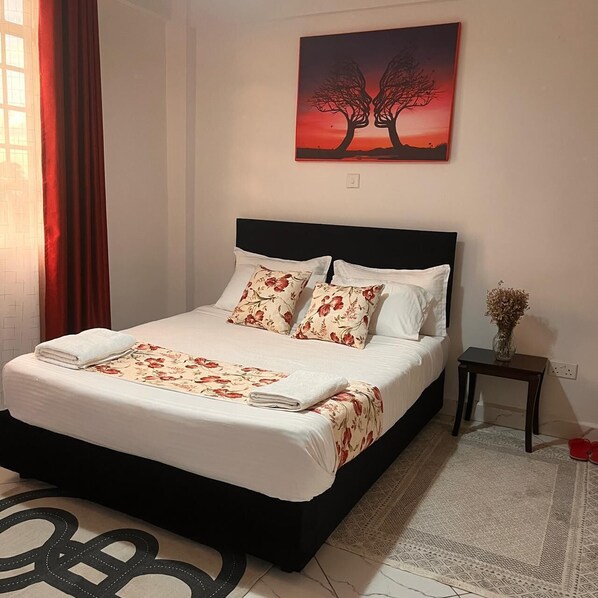 Deluxe Apartment, Garden View | Individually decorated, individually furnished, free WiFi - Koselig Homes califonia Plaza Nanyuki (Nanyuki)