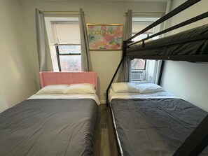 Room - Midtown West Modern Stay • Steps to Times Square & Broadway (New York)