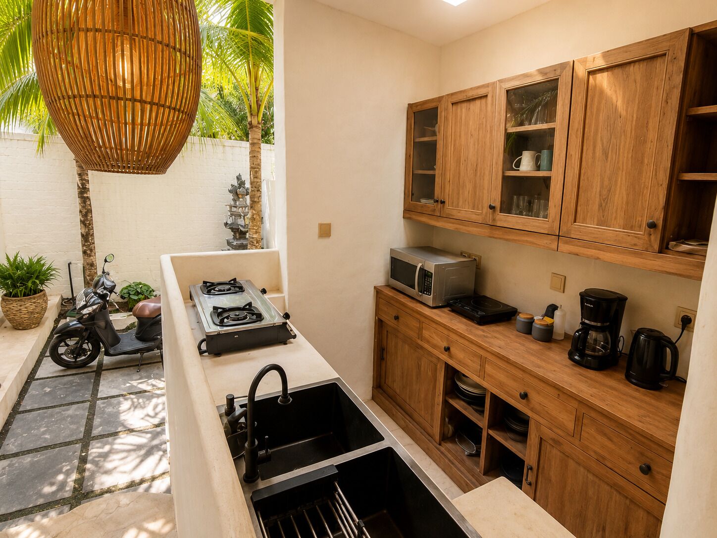 Villa, 1 Bedroom, Private Pool, Pool View | Shared kitchen | Mini-fridge, microwave, stovetop, electric kettle