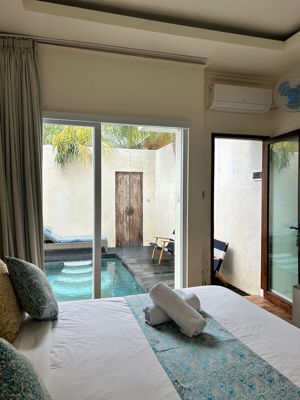 In-room safe, laptop workspace, blackout curtains, free WiFi - EveEvy Private Pool Villas (Lembongan Island)