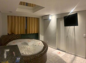 Desk, blackout drapes, free WiFi - Caribe Palace Hotel Samambaia Sul (Samambaia)