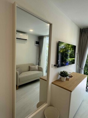 Blackout curtains, free WiFi, bed sheets - SIAM LOUNGE - Pratumnak (Pattaya)