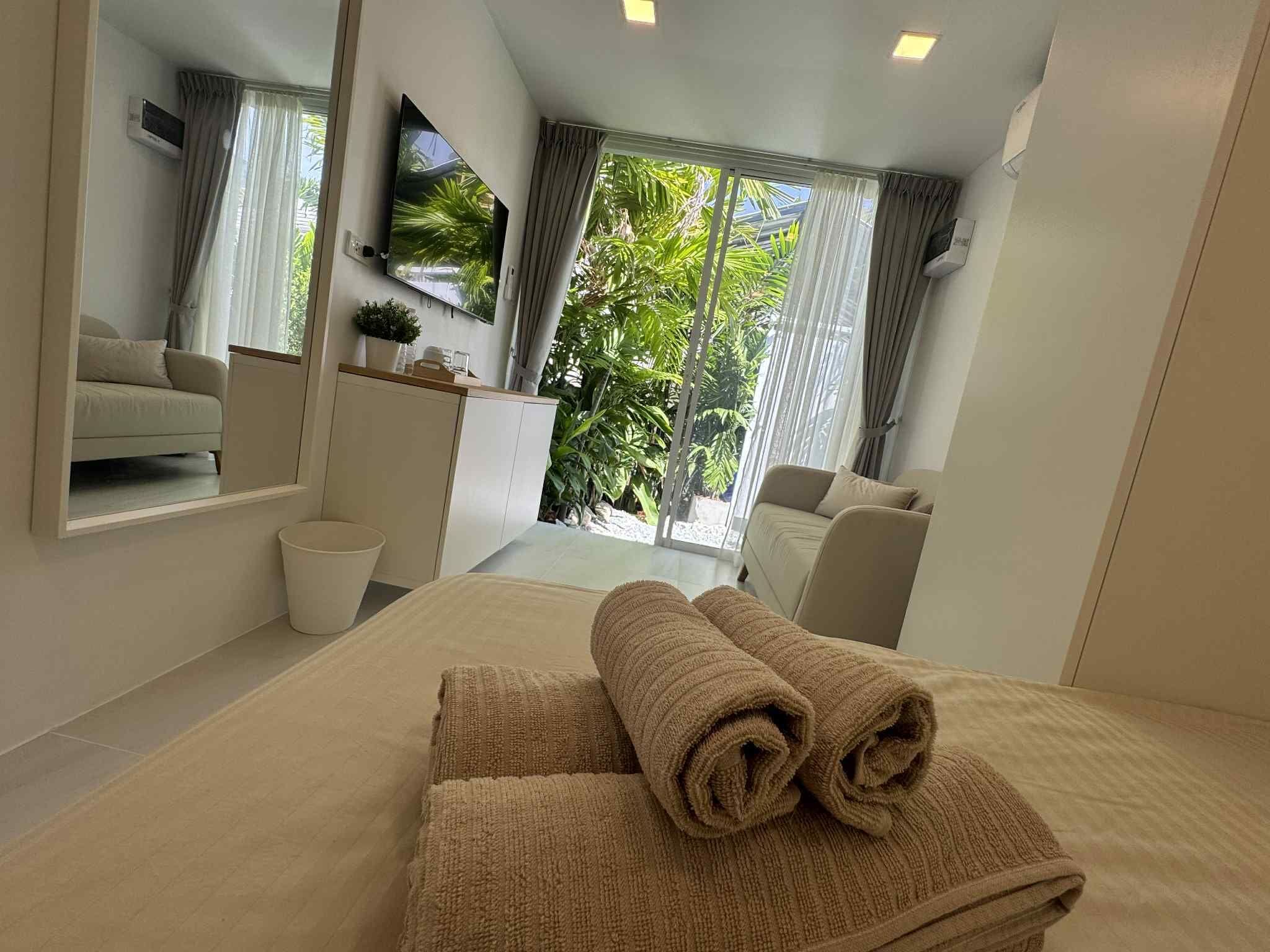 ผ้าม่านกันแสง, Wi-Fi ฟรี, ผ้าปูที่นอน