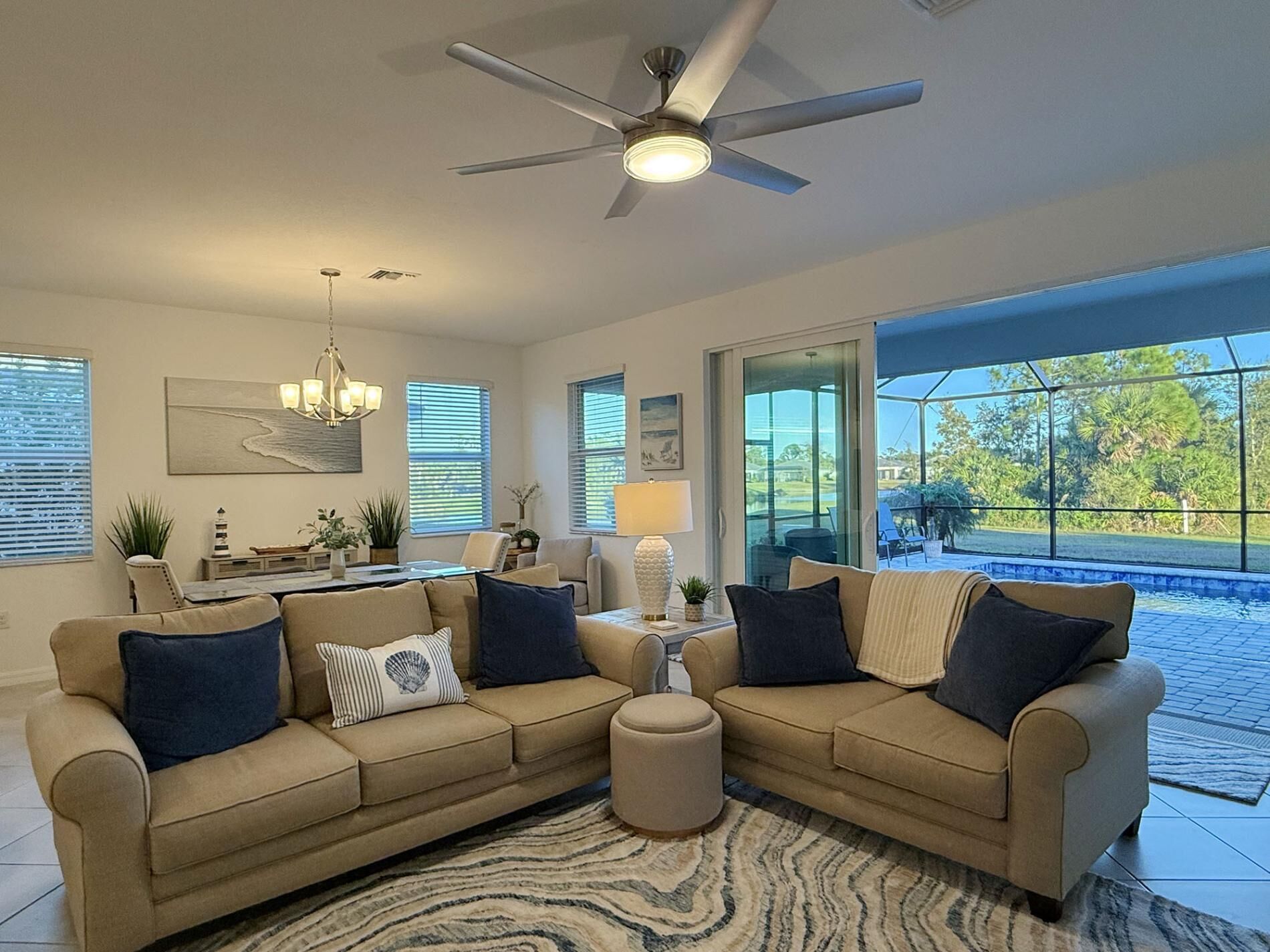 Téléviseur connecté, foyer