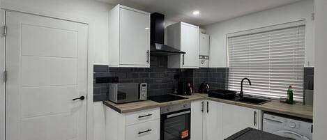 Refrigerador, microondas, horno, tostadora