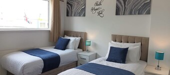 Spacious Birmingham House - 7 Guests -Free Parking