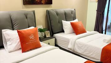 Luxury Suite, Balcony, Pool View | Egyptian cotton sheets, premium bedding, down comforters, pillowtop beds