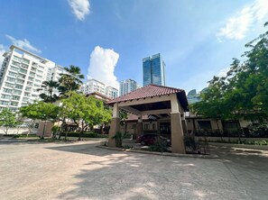 Exterior - 183 Ampang by Widebed (Kuala Lumpur)