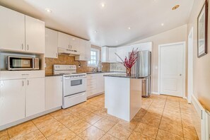 Microwave, oven, stovetop