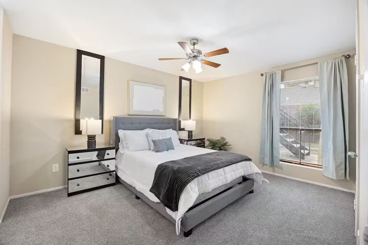 Iron/ironing board, WiFi, bed sheets