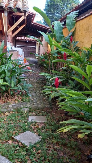 Property grounds - Chalet in Ubatuba, Itaguá Beach (Ubatuba)
