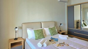 1 slaapkamer, een strijkplank/strijkijzer, gratis wifi, beddengoed