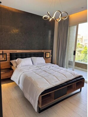 3 bedrooms, free WiFi, bed sheets, wheelchair access