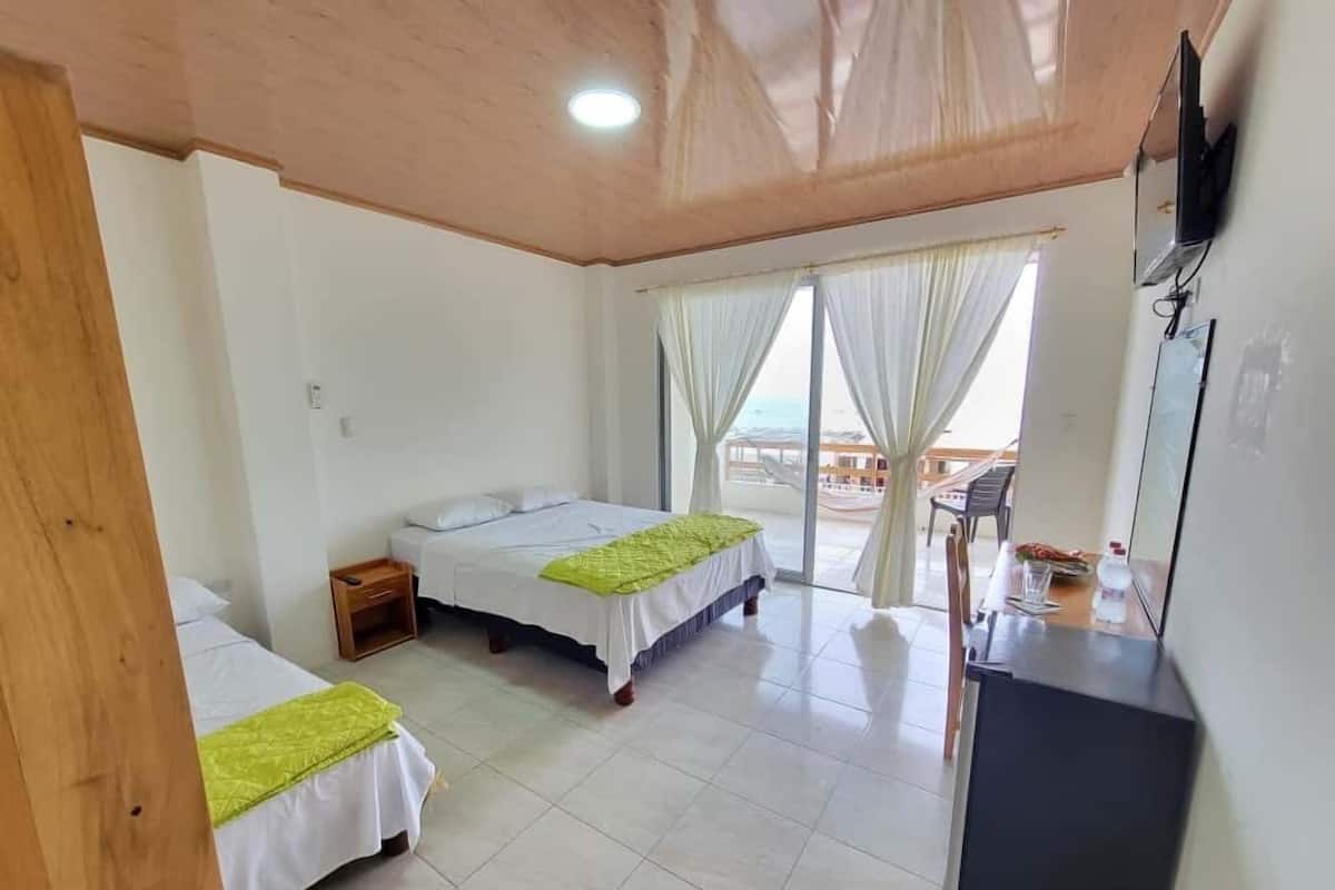 Deluxe Twin Room, Balcony, Sea View | Free WiFi