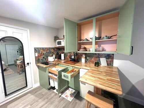 Cozy Studio – Minutes to Wekiva, Disney & downtown Orl - Netflix - XL parking