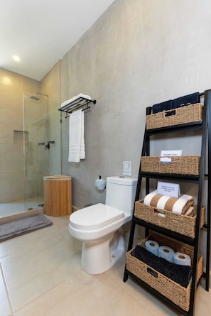 Shower, hair dryer, towels, soap - Best of BOTH Worlds!  Close to Santa Cruz but Quiet!! (Bahia Santa Cruz)