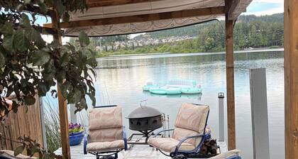 Lakefront Suite on Langford Lake â Private Wharf, Kayaks, Family Fun.
