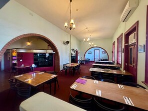 Restaurant - Royal Exchange Hotel Burra (Burra)