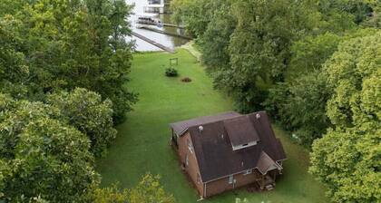 Elk River Retreat, in Rogersville AL