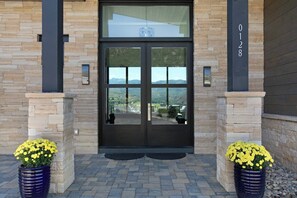 Exterior detail - Juniper Ridge at Cordillera Valley Club (Edwards)