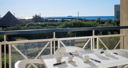 Retreat for 8 With Shared Pool