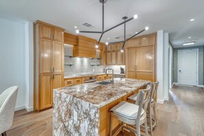 Fridge, microwave, oven, stovetop - Upscale Condo | Pool & Hot Tub | Steps to Lake LBJ (Horseshoe Bay)