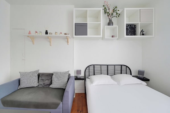 Căn hộ | 1 phòng ngủ, khu vực làm việc phù hợp cho laptop 