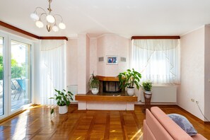 單棟房屋 | 客廳