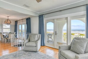 Smart TV - Oceanfront Home! Spectacular Sunrise and Sunset Views, Private Boardwalk to Beach, Two Balconies! (St. Augustine)
