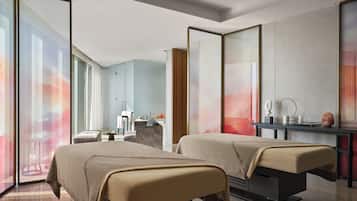 Sauna, hot tub, steam room, mud baths, 3 treatment rooms, massages